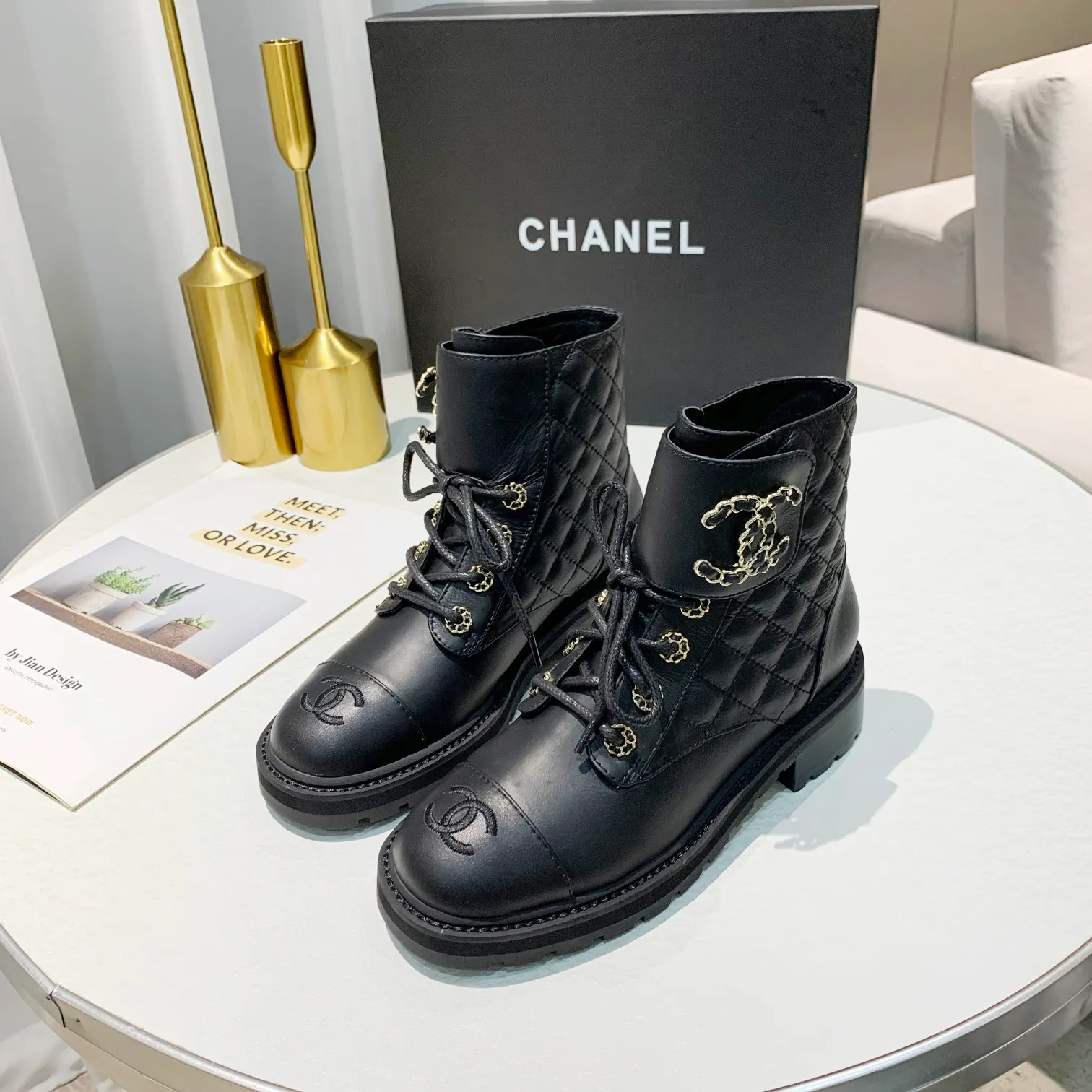 👟👟Ex-factory price 560👟👟 2023CHANEL Chanel new model, 5-40, 34, 40 41 42 customized, fabric: cowhide, sheepskin lining, heel height 3cm, color: black, apricot, white. Original 1:1 hardware fasteners,